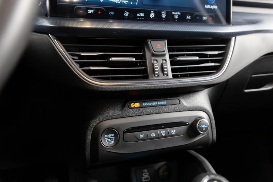 ford-focus-2023-hibrido-a-gasolina-998cc