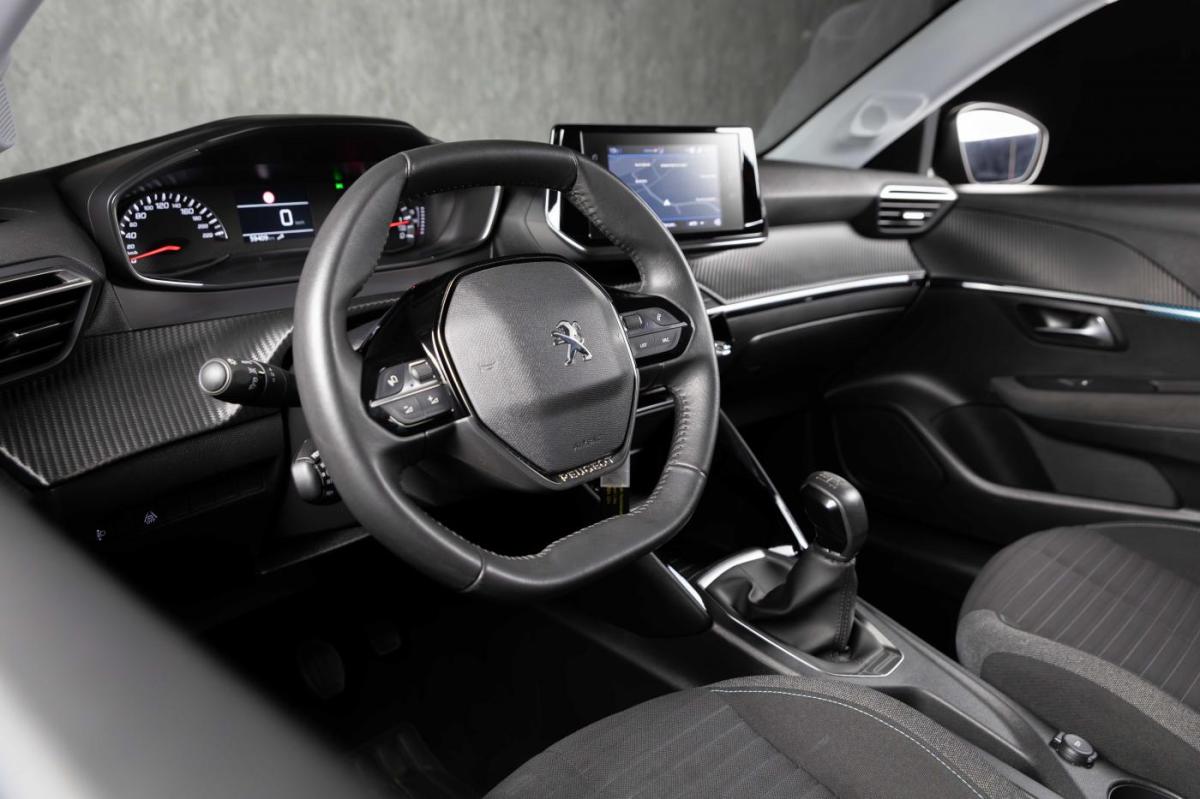 peugeot-208-2023-gasolina-1199cc