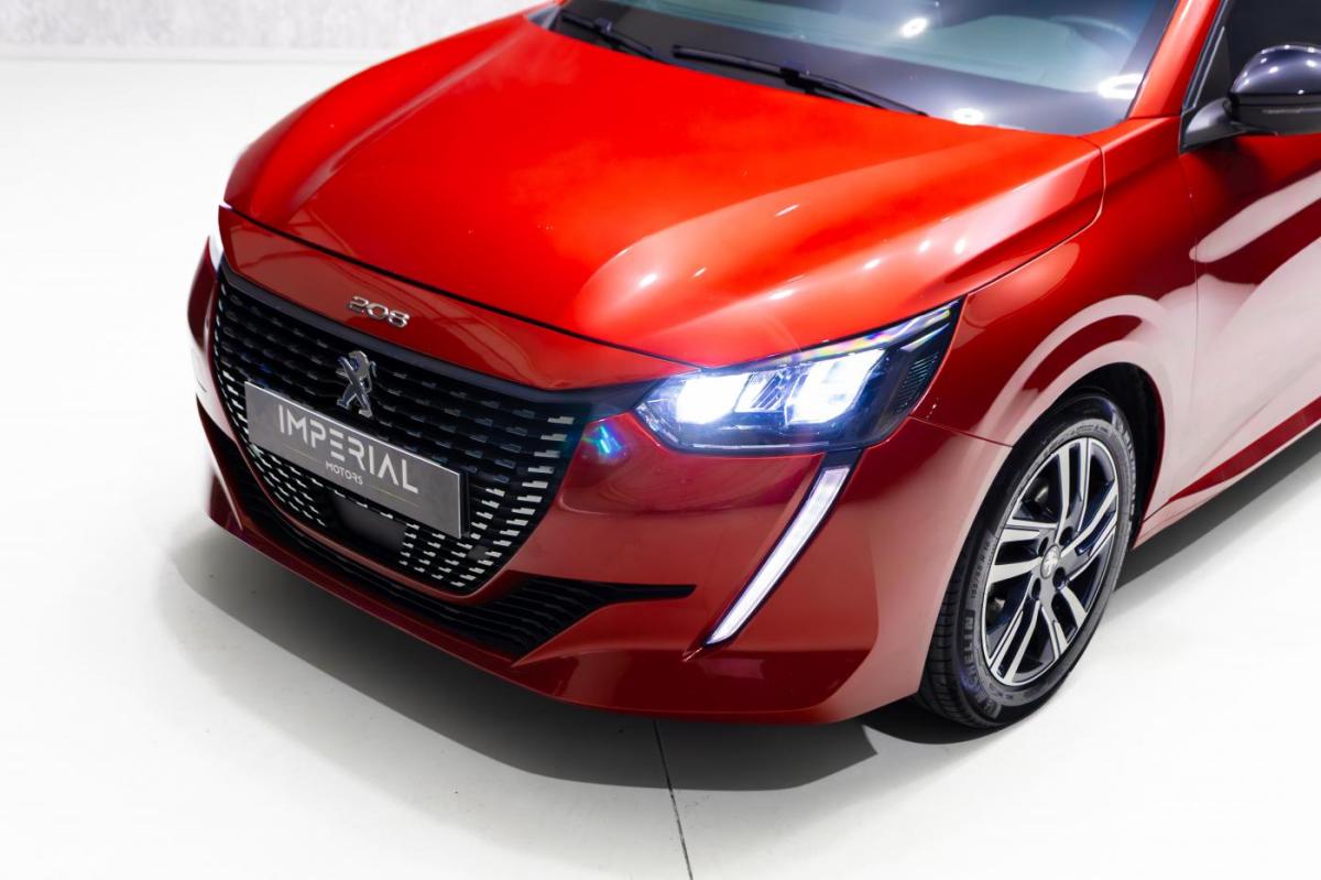peugeot-208-2023-gasolina-1199cc