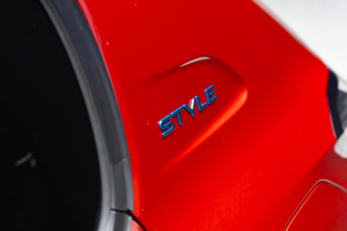 peugeot-208-2023-gasolina-1199cc