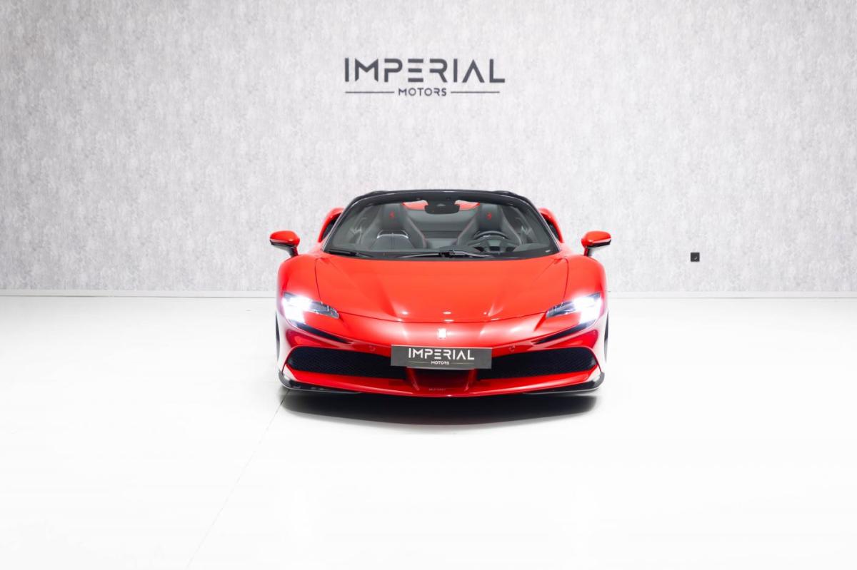 ferrari-sf90-2024-hibrido-a-gasolina-3990cc