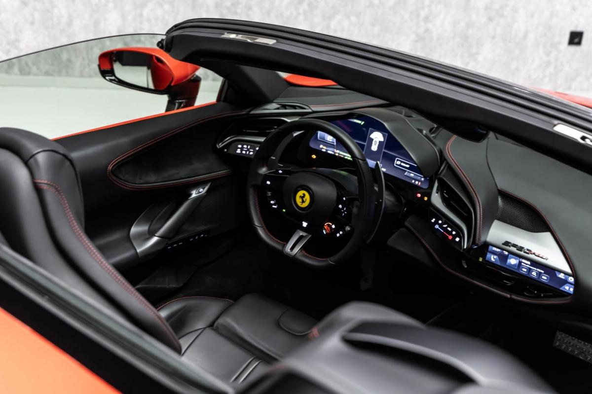 ferrari-sf90-2024-hibrido-a-gasolina-3990cc