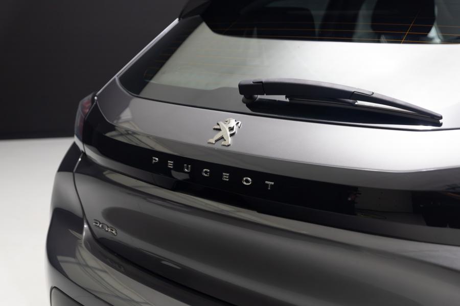 peugeot-208-2022-gasolina-1199cc