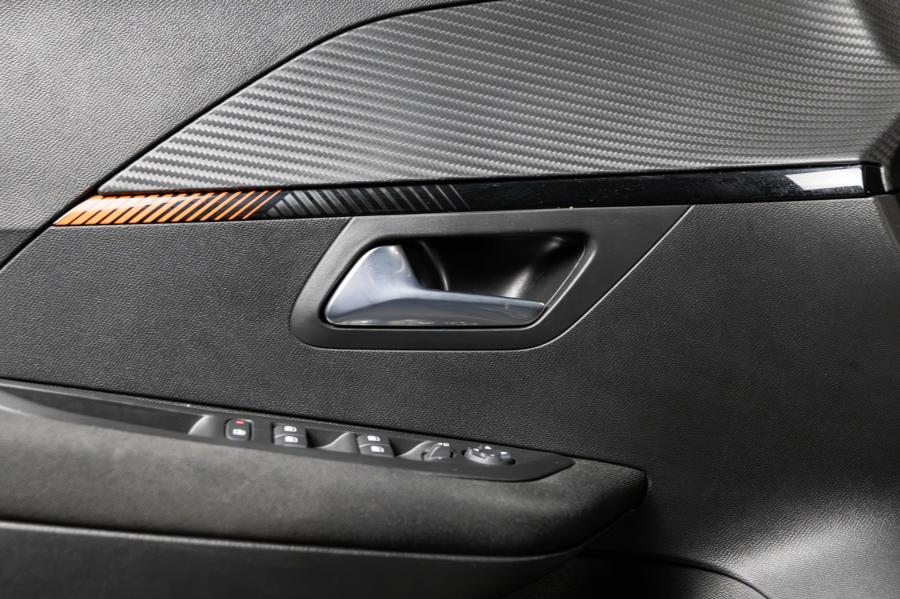 peugeot-208-2022-gasolina-1199cc