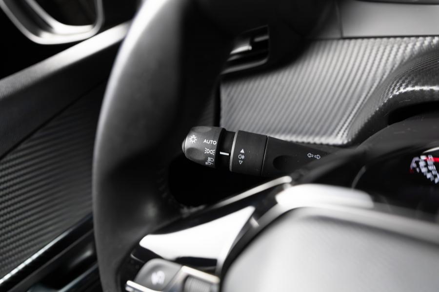 peugeot-208-2022-gasolina-1199cc