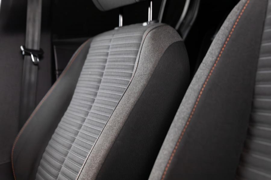peugeot-208-2022-gasolina-1199cc