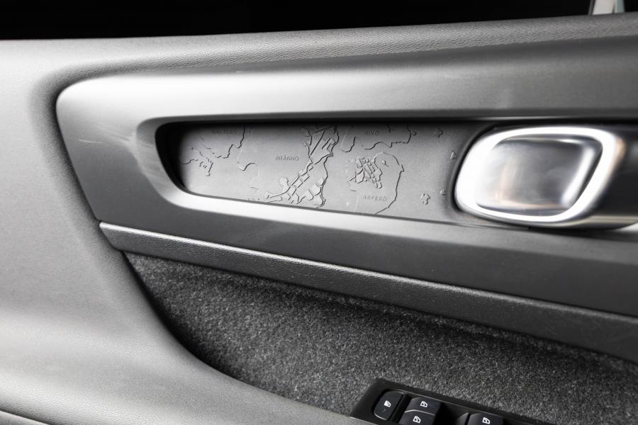 volvo-xc40-2021-hibrido-a-gasolina-1477cc