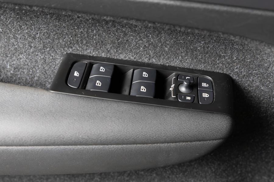 volvo-xc40-2021-hibrido-a-gasolina-1477cc