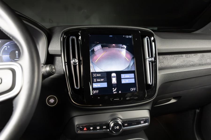 volvo-xc40-2021-hibrido-a-gasolina-1477cc