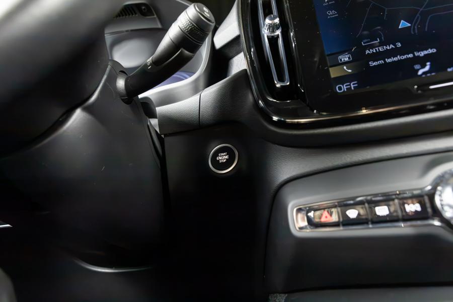 volvo-xc40-2021-hibrido-a-gasolina-1477cc