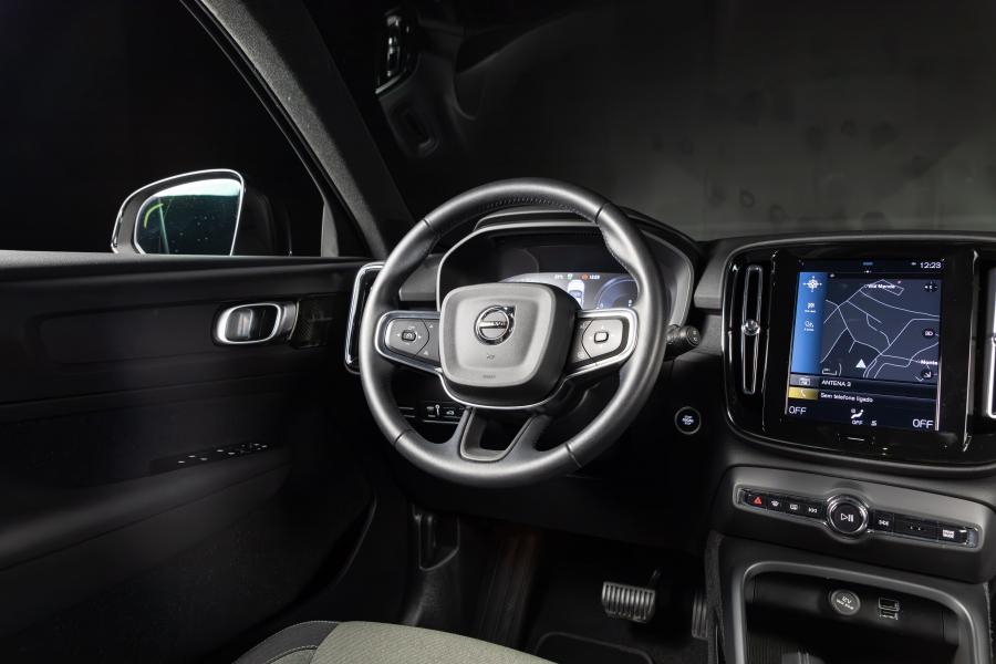 volvo-xc40-2021-hibrido-a-gasolina-1477cc