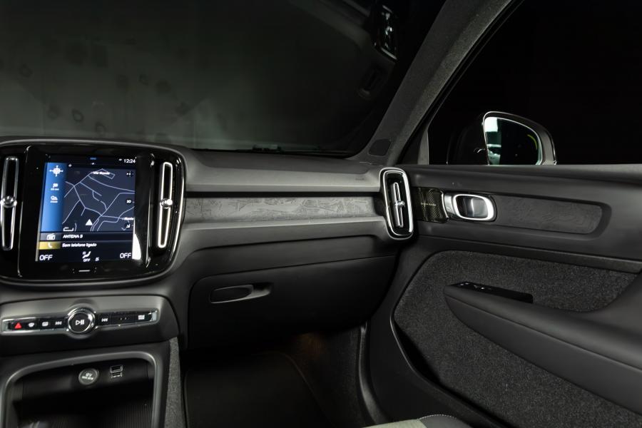 volvo-xc40-2021-hibrido-a-gasolina-1477cc