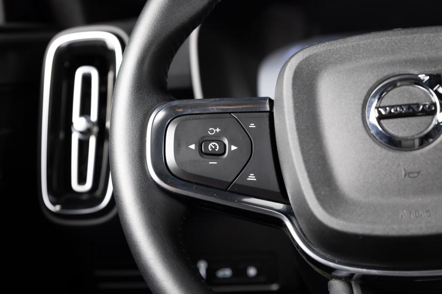 volvo-xc40-2021-hibrido-a-gasolina-1477cc
