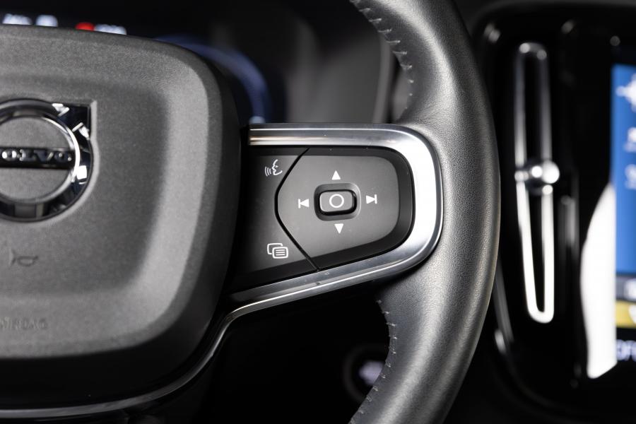 volvo-xc40-2021-hibrido-a-gasolina-1477cc