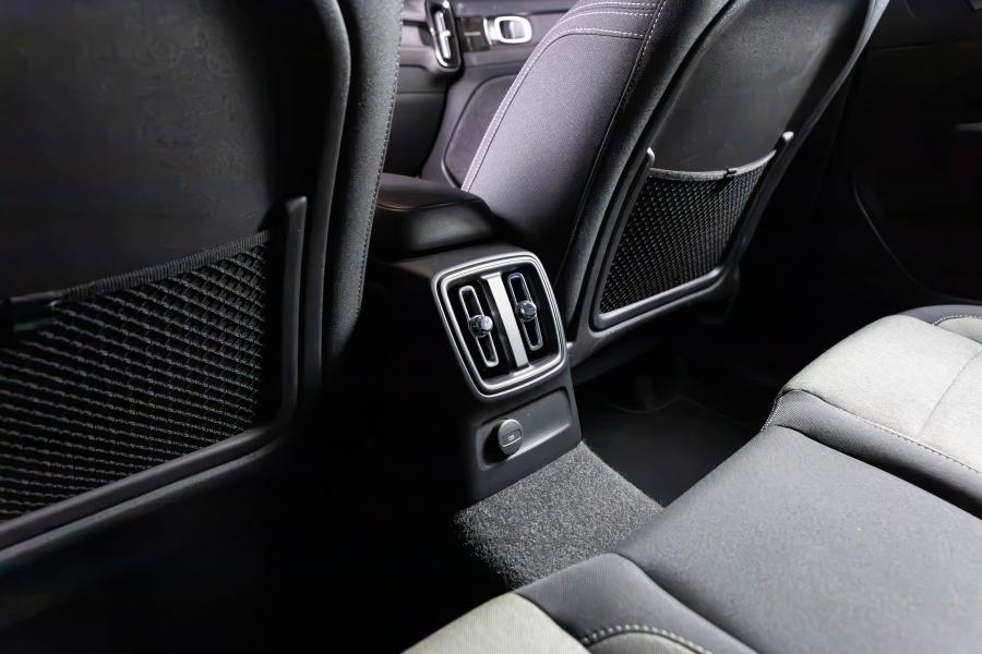 volvo-xc40-2021-hibrido-a-gasolina-1477cc