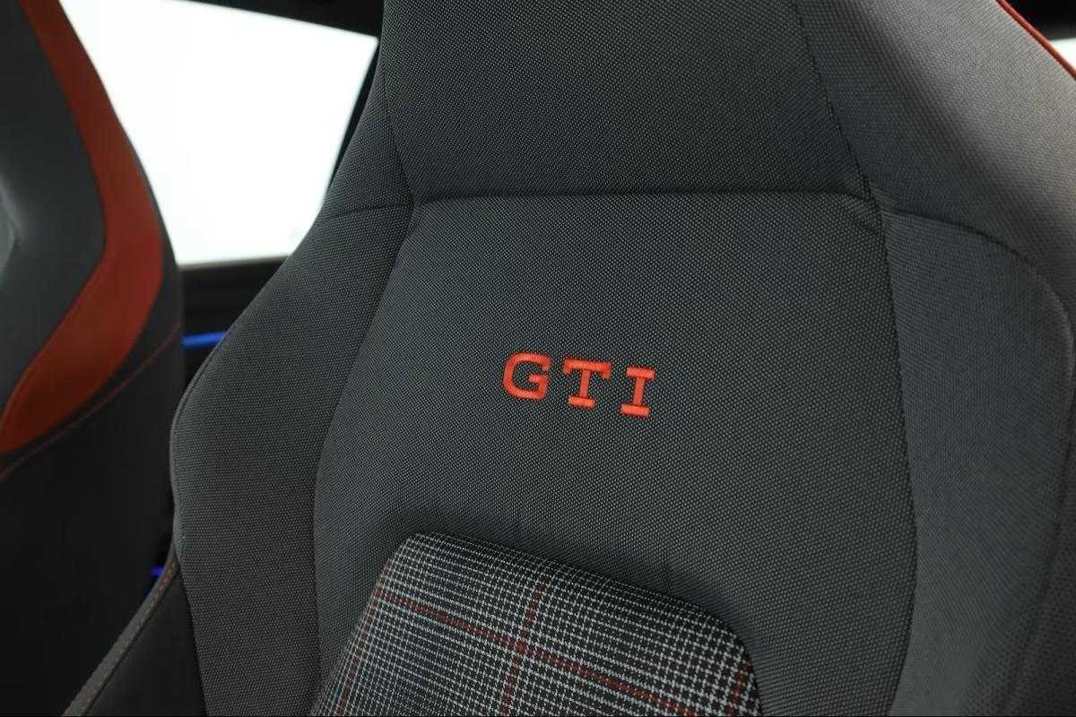 volkswagen-golf-2025-gasolina-1984cc