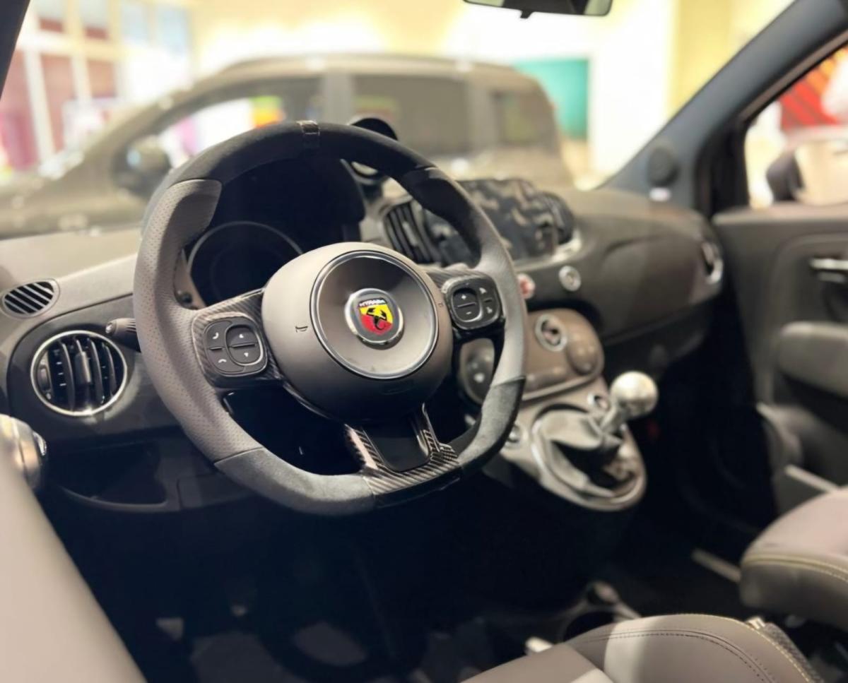 abarth-695-2024-gasolina-1368cc