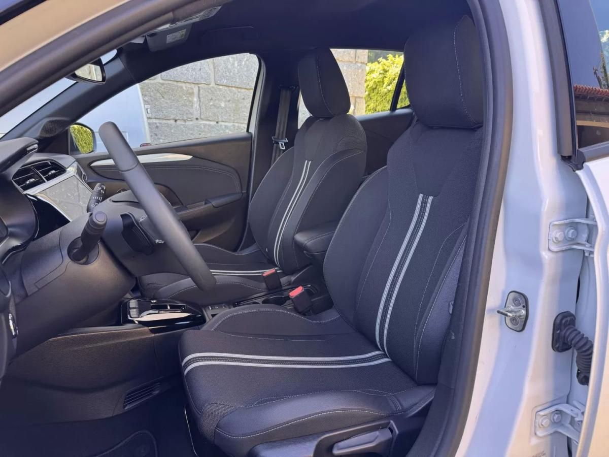opel-corsa-2025-gasolina-1199cc