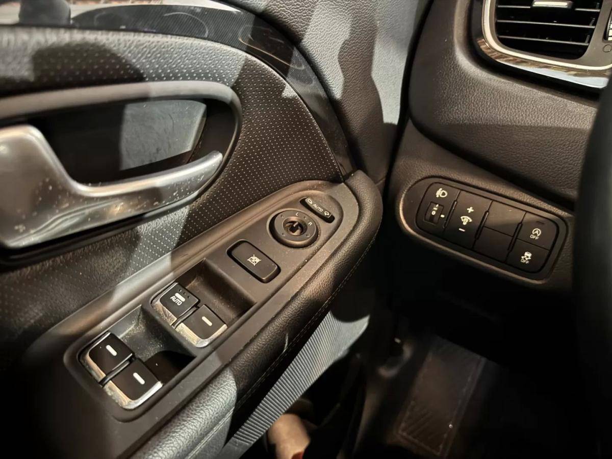 kia-carens-2016-diesel-1685cc