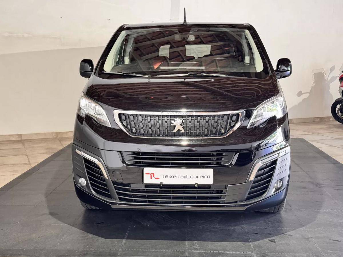 peugeot-traveller-2022-diesel-1499cc