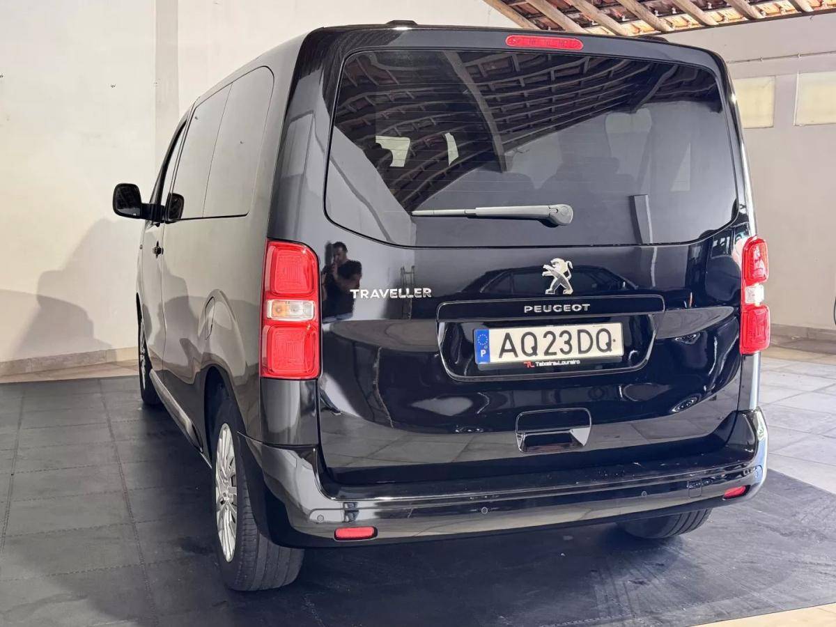 peugeot-traveller-2022-diesel-1499cc