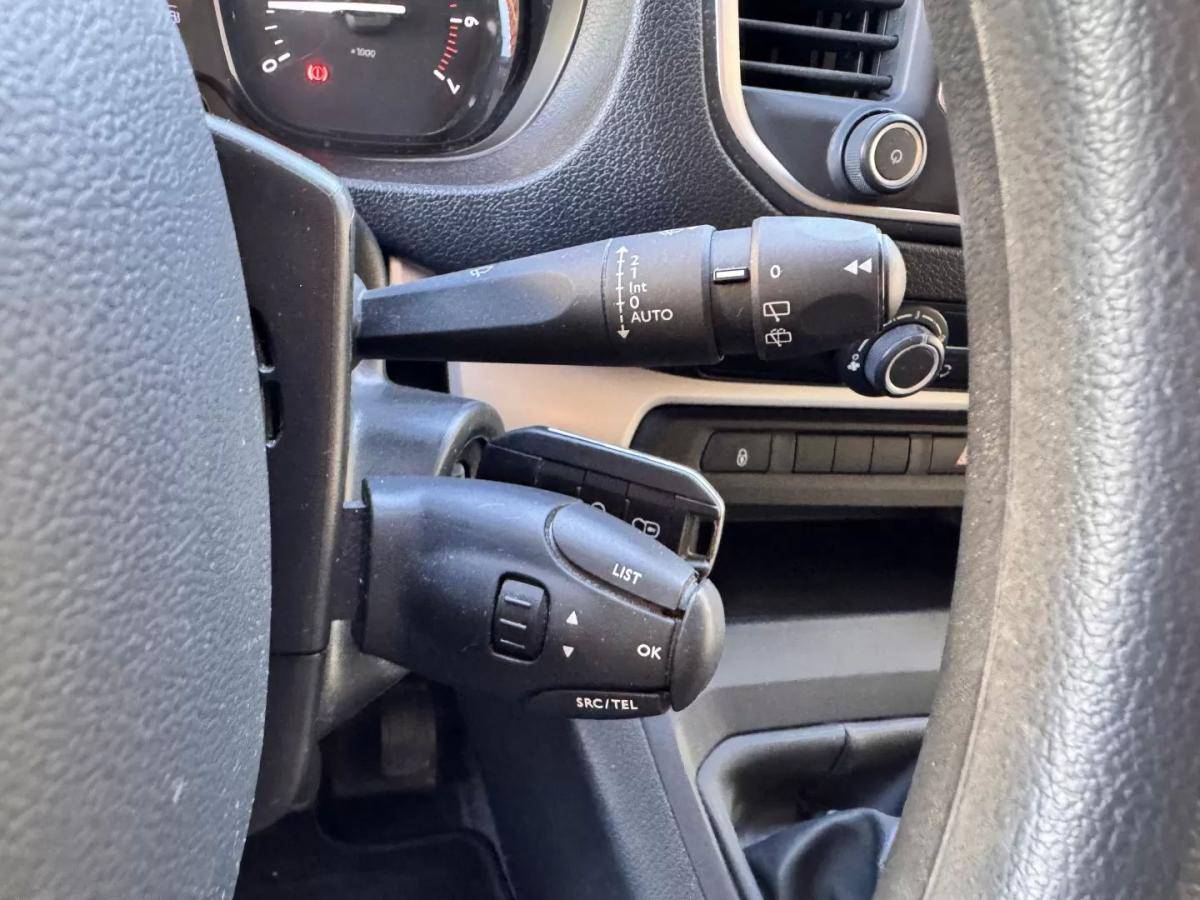 peugeot-traveller-2022-diesel-1499cc