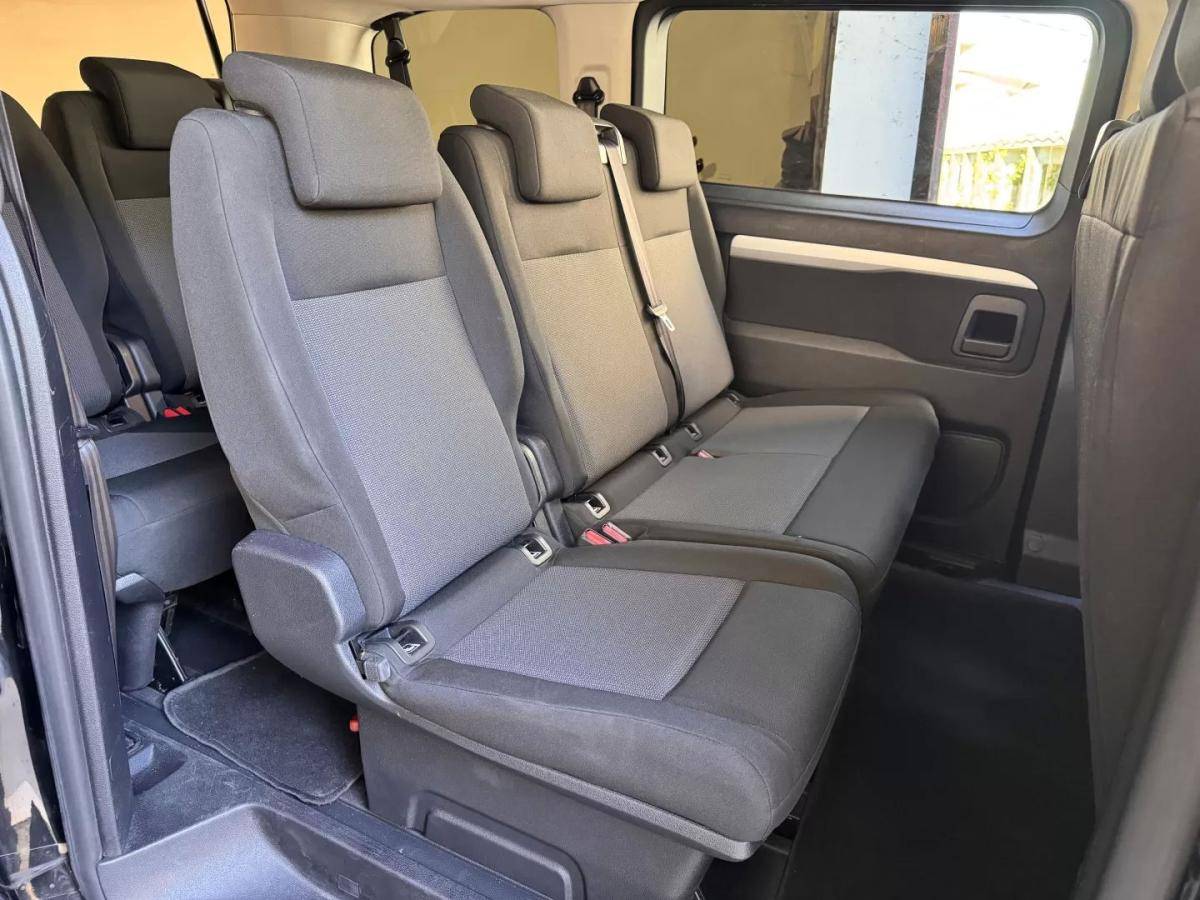 peugeot-traveller-2022-diesel-1499cc