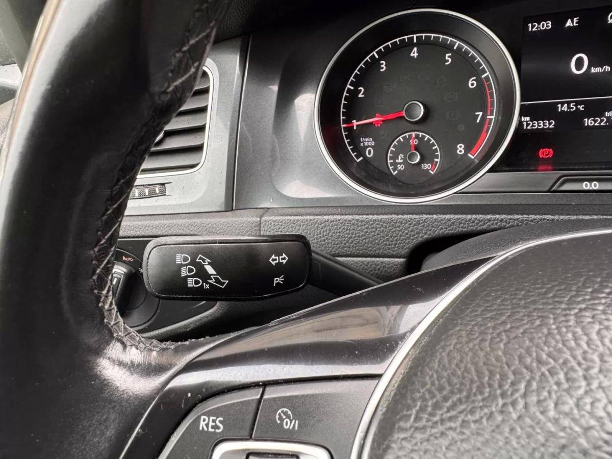 volkswagen-golf-2017-gasolina-999cc