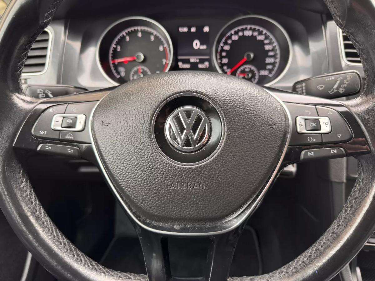 volkswagen-golf-2017-gasolina-999cc