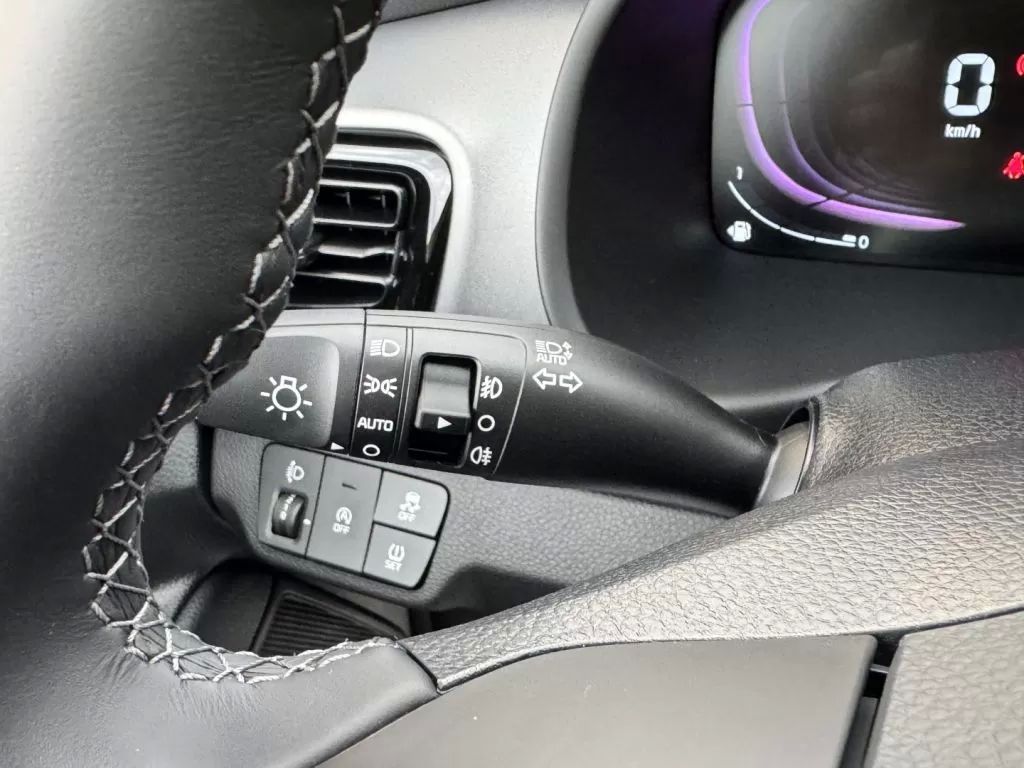 kia-stonic-2025-gasolina-998cc