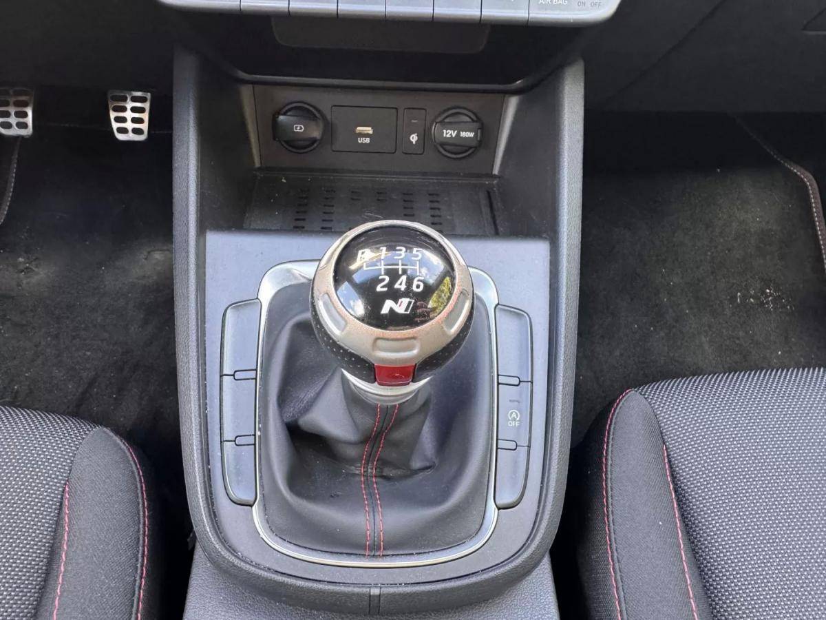 hyundai-kauai-2022-gasolina-998cc