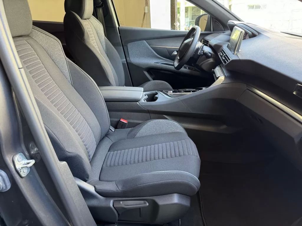 peugeot-5008-2023-diesel-1499cc