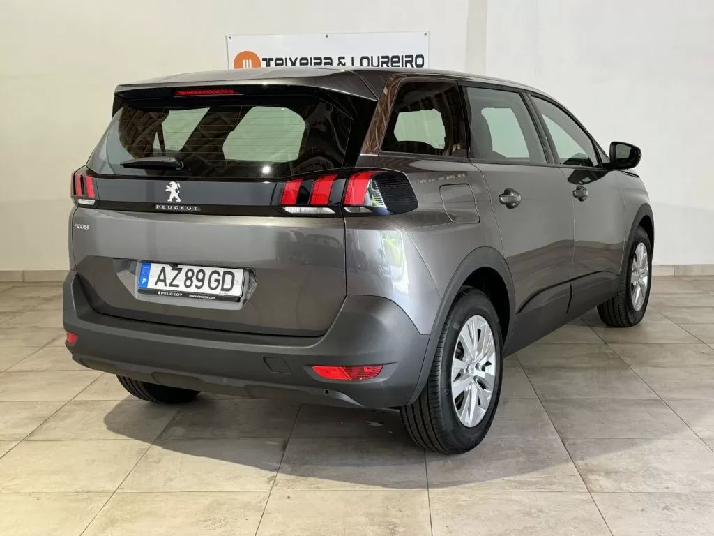 peugeot-5008-2023-diesel-1499cc
