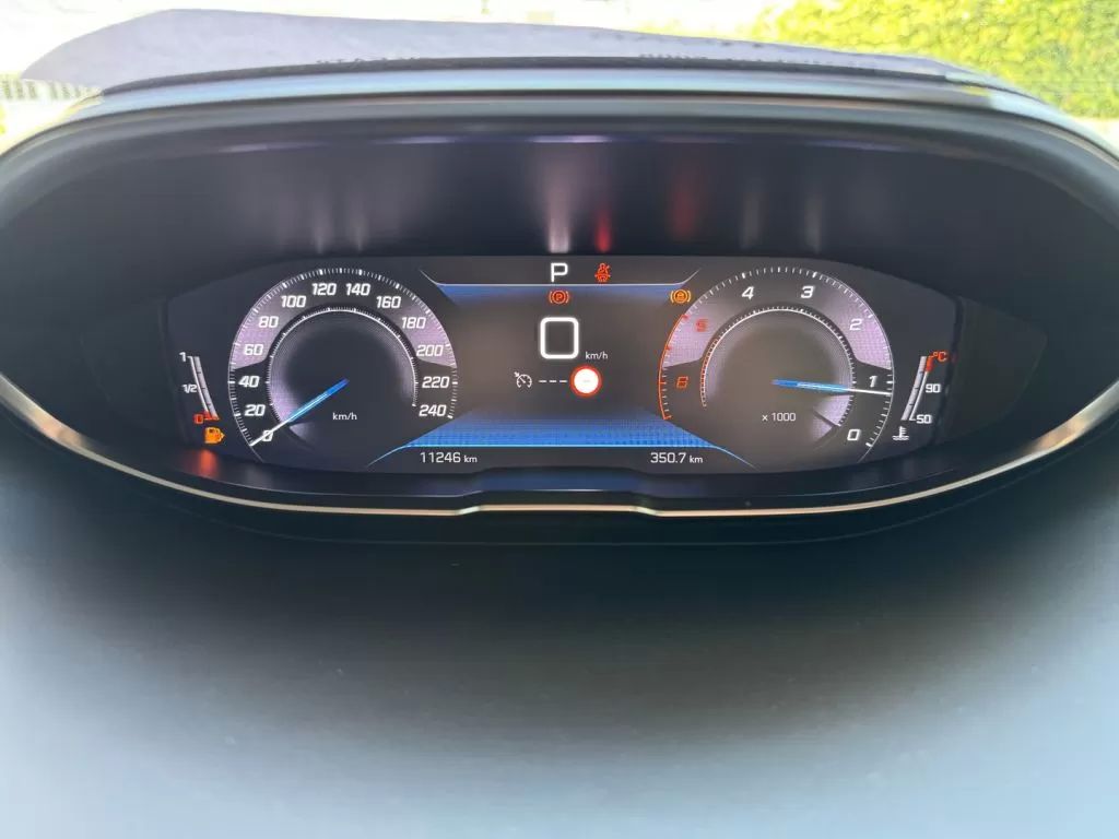 peugeot-5008-2023-diesel-1499cc