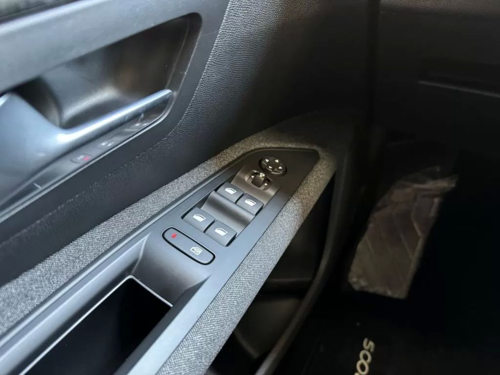 peugeot-5008-2023-diesel-1499cc