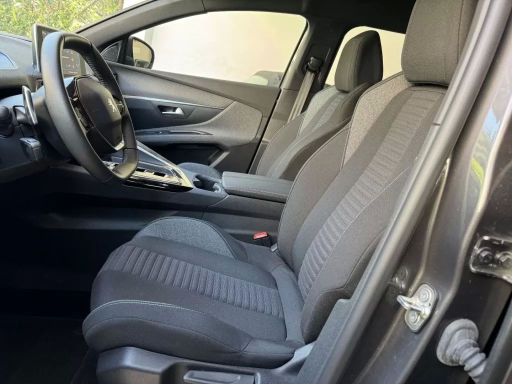 peugeot-5008-2023-diesel-1499cc