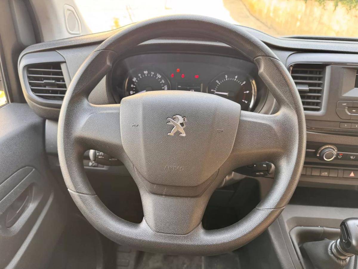 peugeot-expert-2024-diesel-1499cc