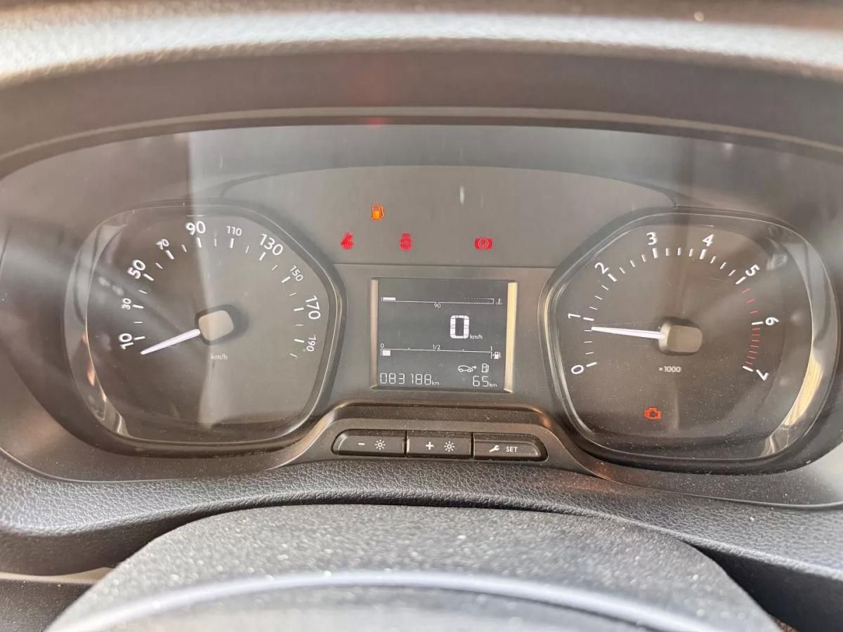 peugeot-expert-2024-diesel-1499cc