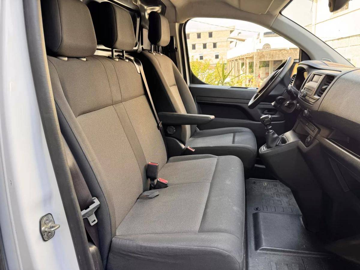 peugeot-expert-2024-diesel-1499cc