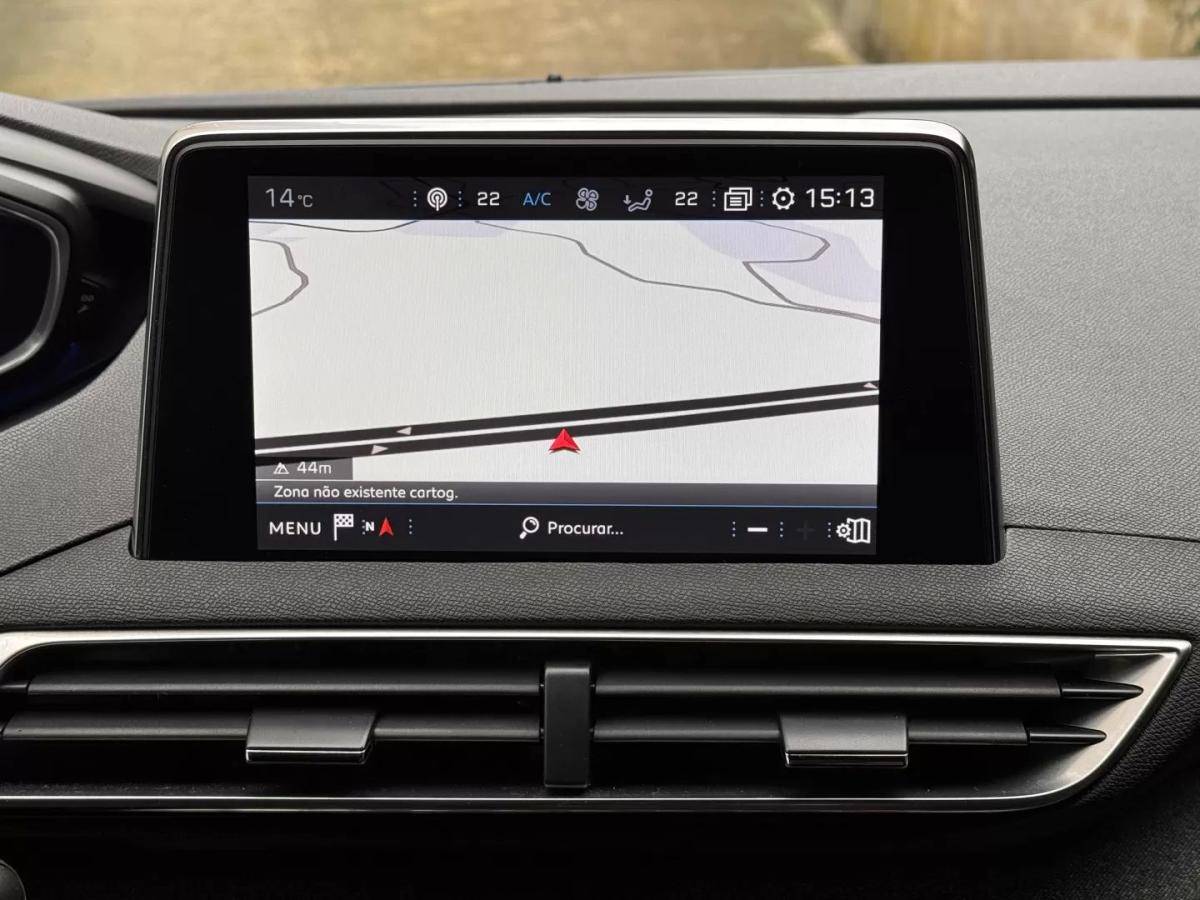 peugeot-5008-2018-diesel-1499cc