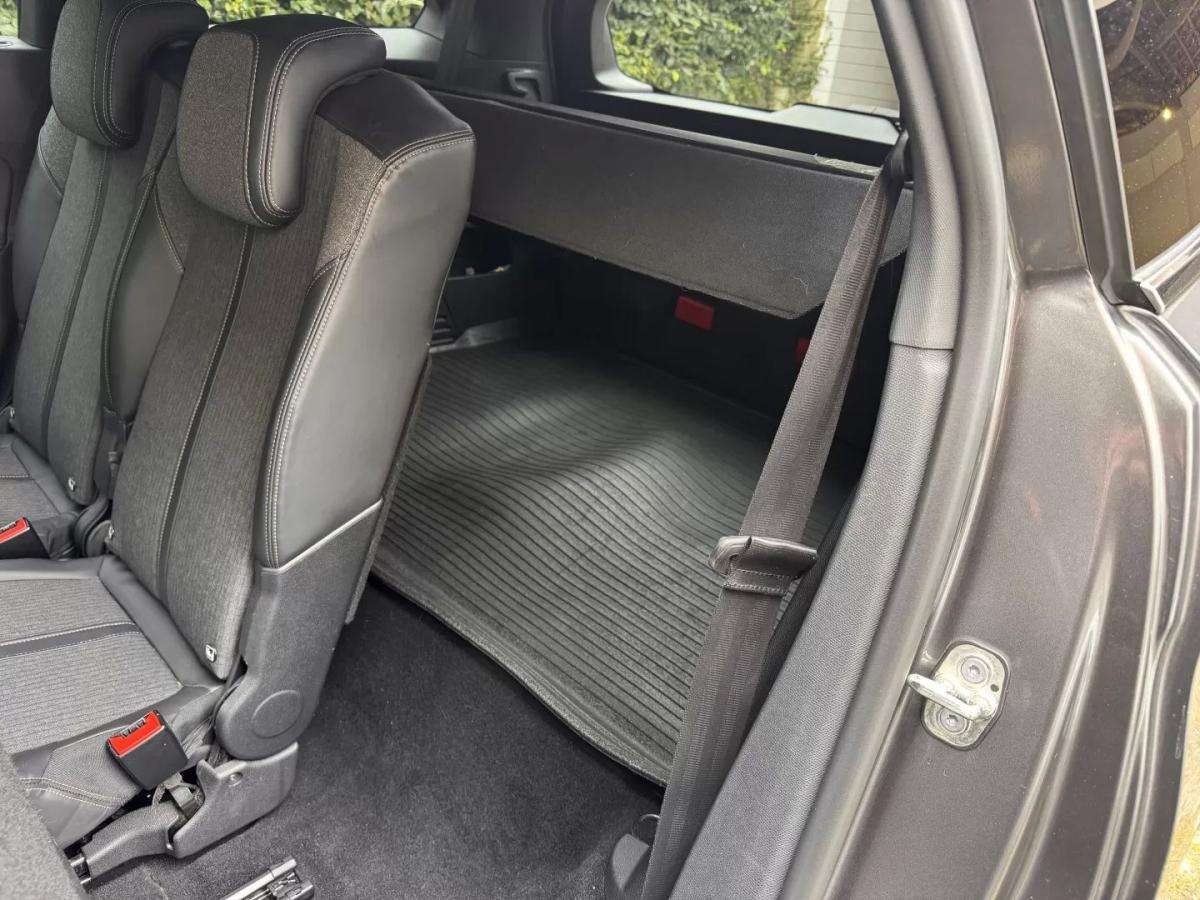 peugeot-5008-2018-diesel-1499cc