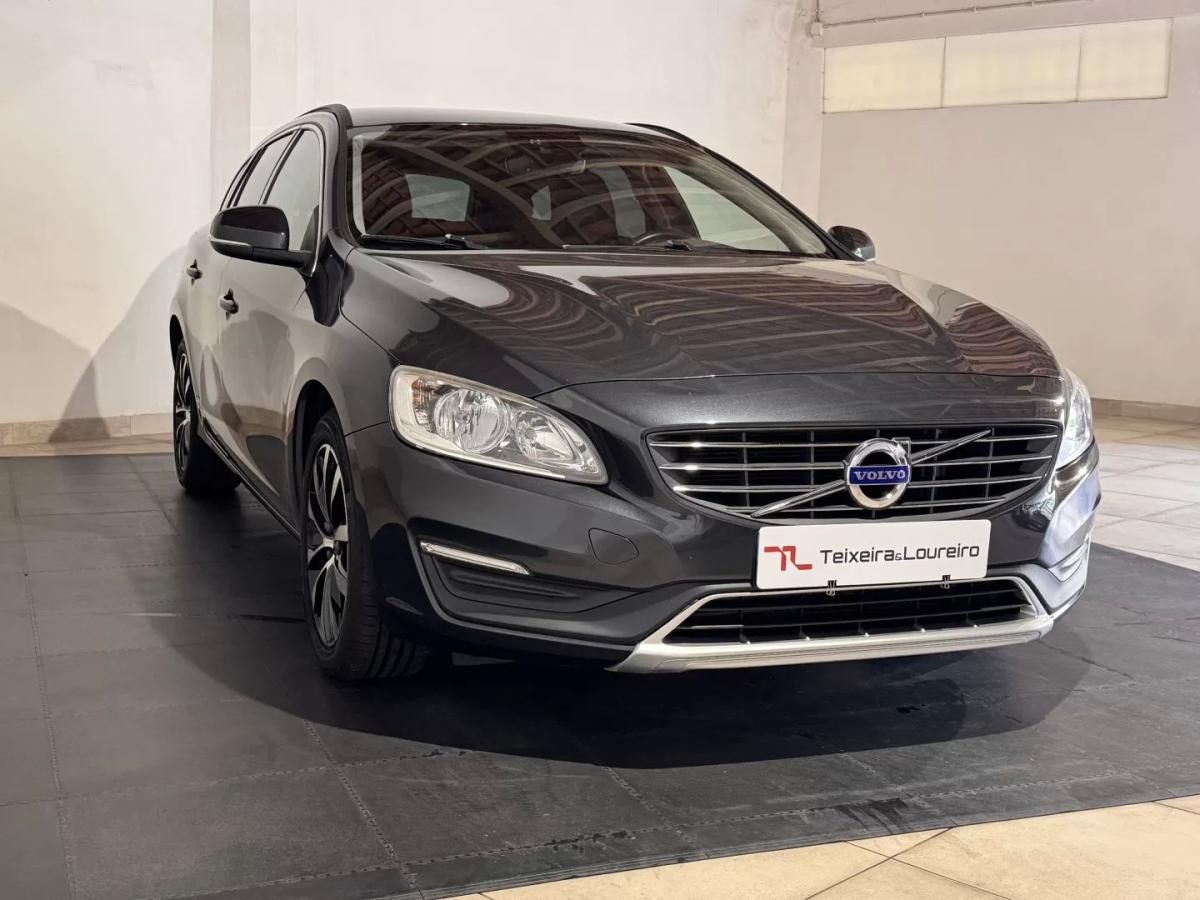 volvo-v60-2017-diesel-1969cc