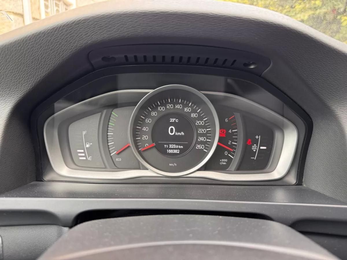 volvo-v60-2017-diesel-1969cc