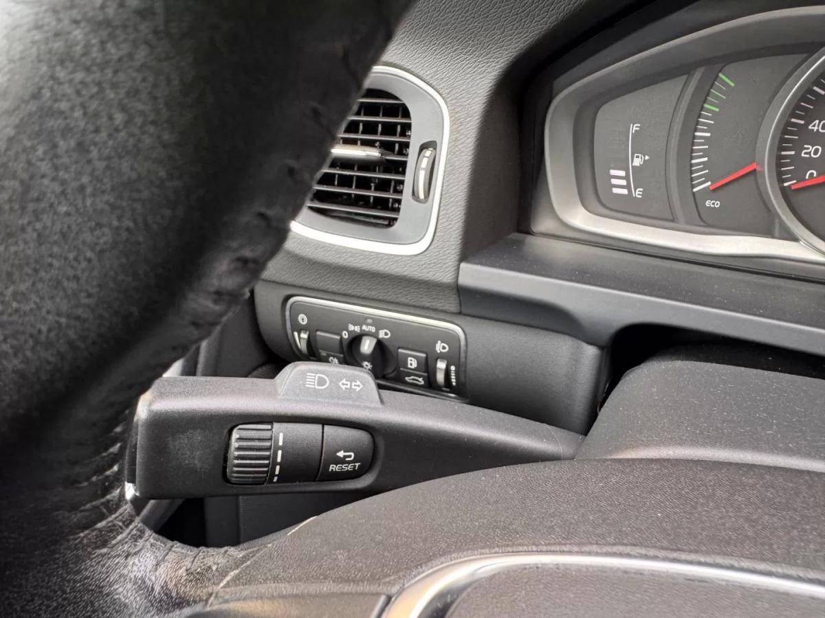 volvo-v60-2017-diesel-1969cc