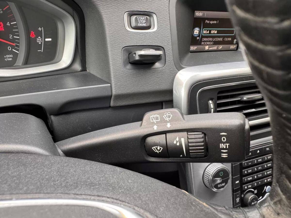 volvo-v60-2017-diesel-1969cc