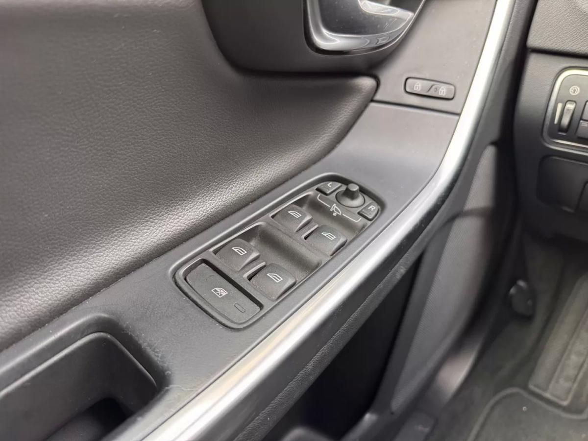volvo-v60-2017-diesel-1969cc