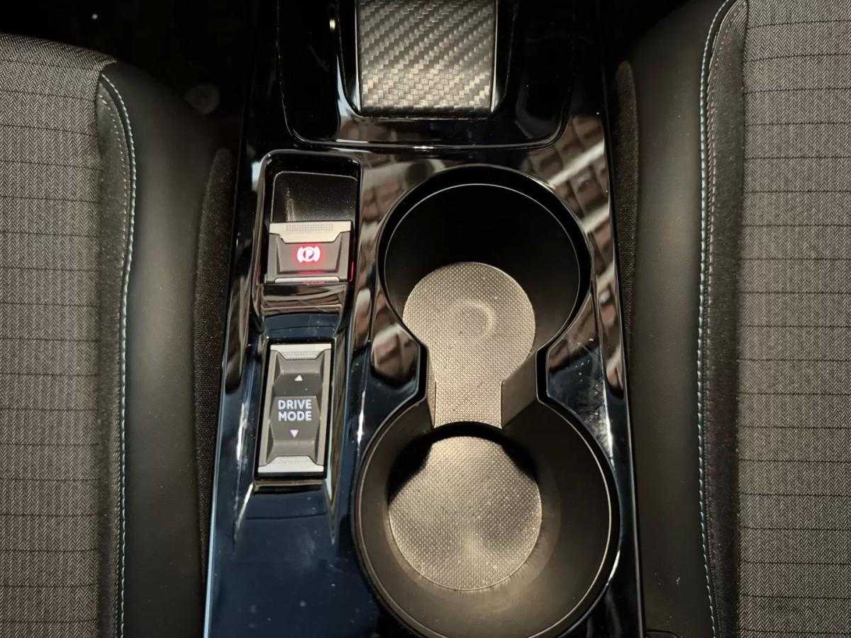peugeot-e-208-2023-eletrico-200cc