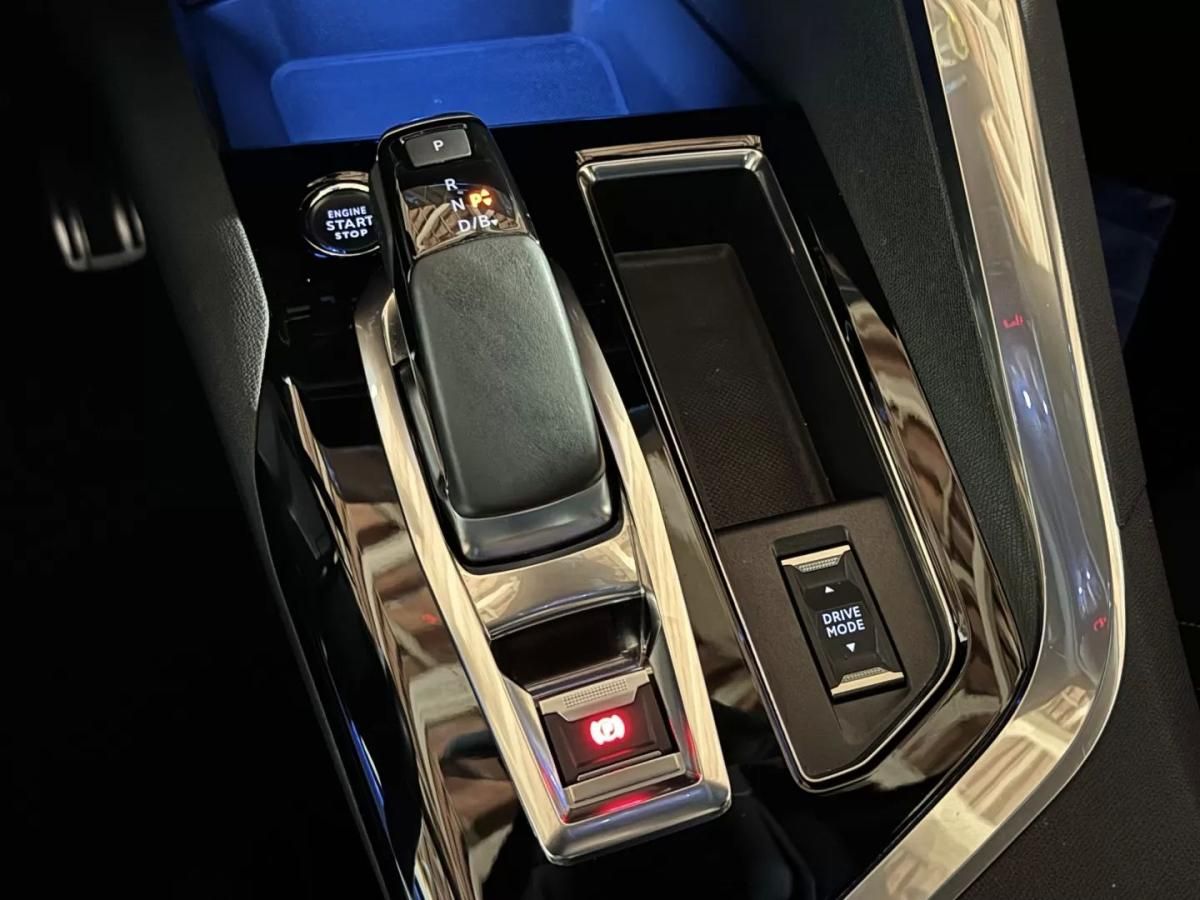 peugeot-3008-2022-hibrido-1598cc