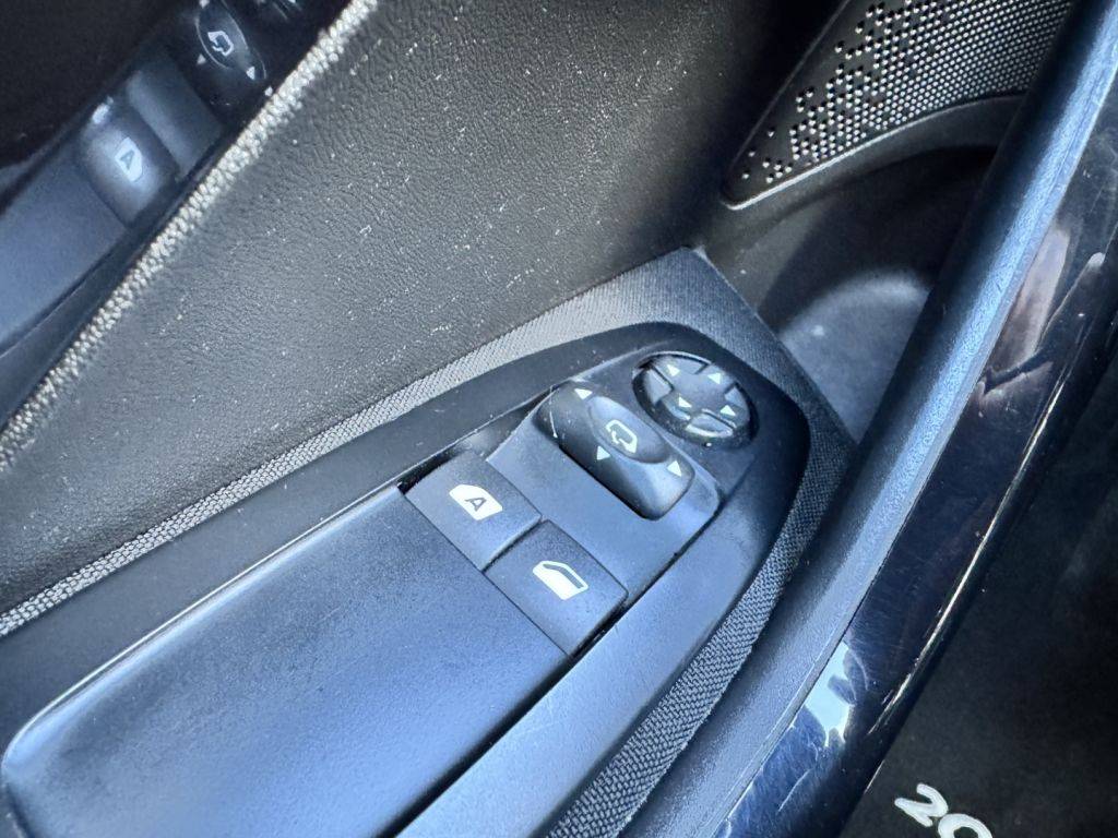 peugeot-208-2018-diesel-1499cc
