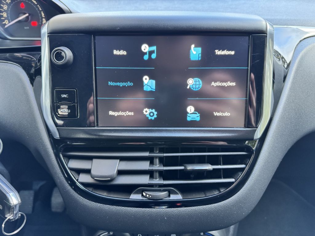 peugeot-208-2018-diesel-1499cc